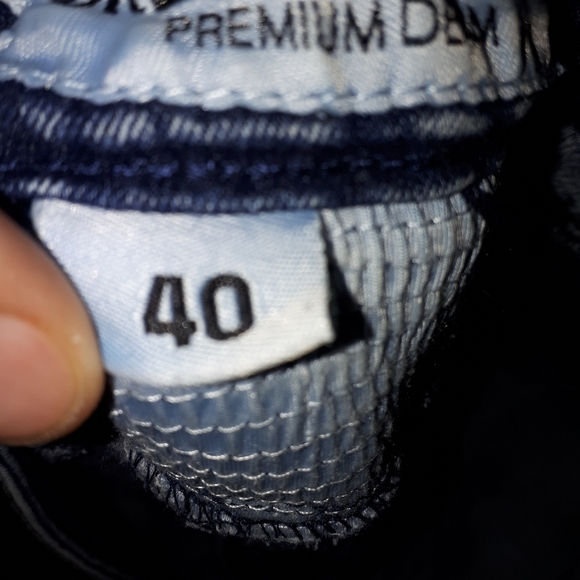 Jeans - Picture 2 of 2